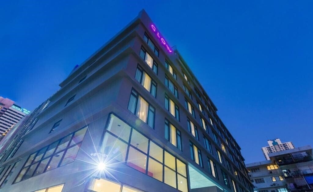 Hotel Glow Sukhumvit 5 4*