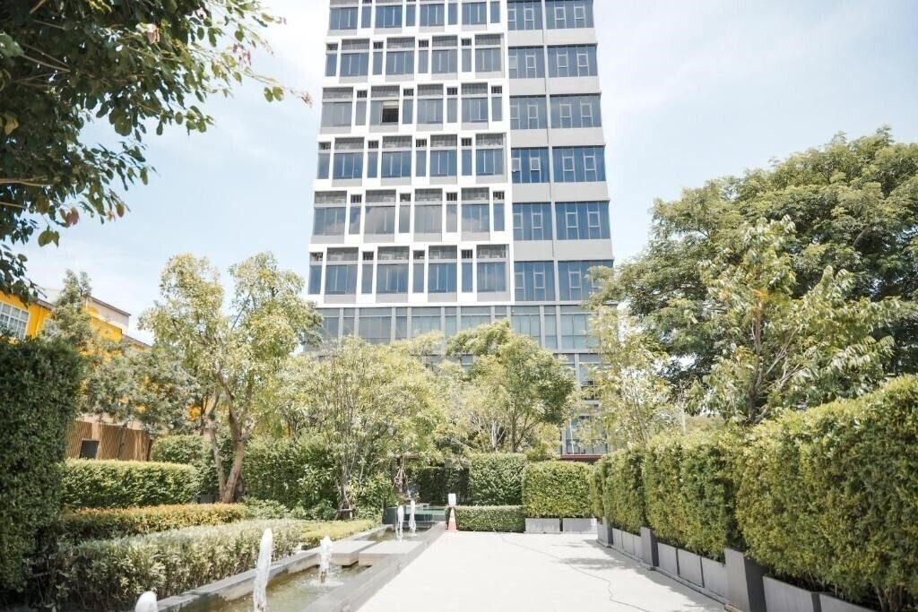 Imaginea Ramada By Wyndham Bangkok Sukhumvit 87 4*