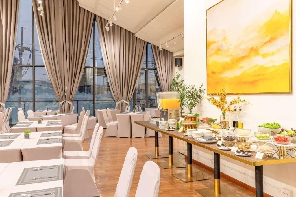 Imaginea Surestay by Best Western Iconic Ari-Jatujak 4*