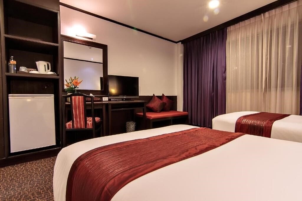 Imaginea Bossotel Bangkok 3*