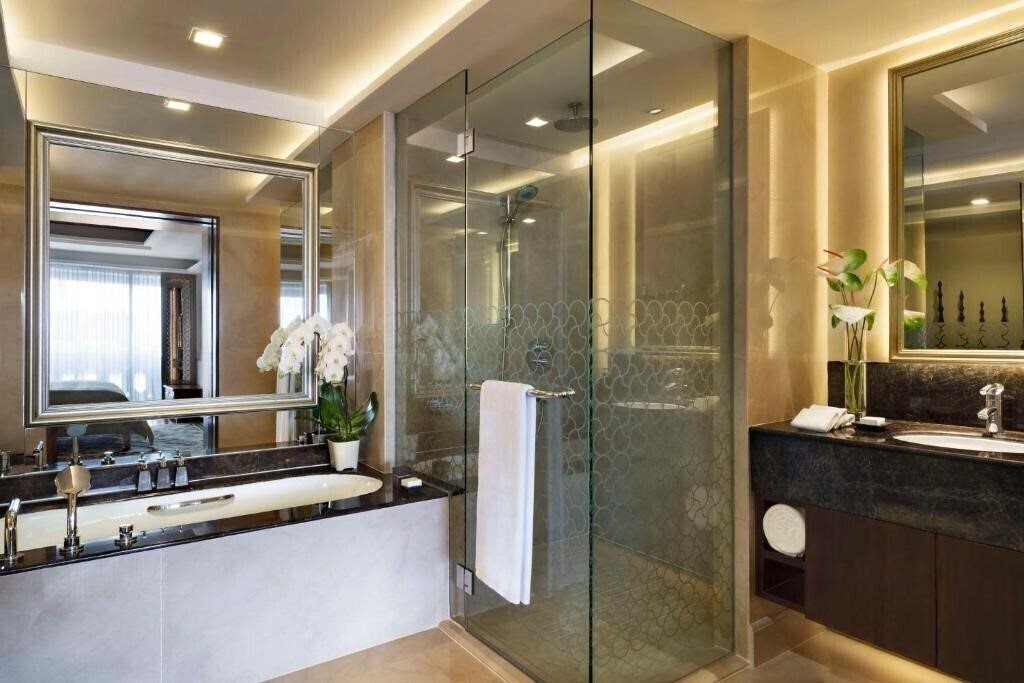 Картинка Anantara Bangkok Riverside Resort & Spa 5*