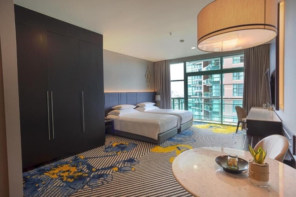 Imaginea Chatrium Hotel Riverside Bangkok 4*