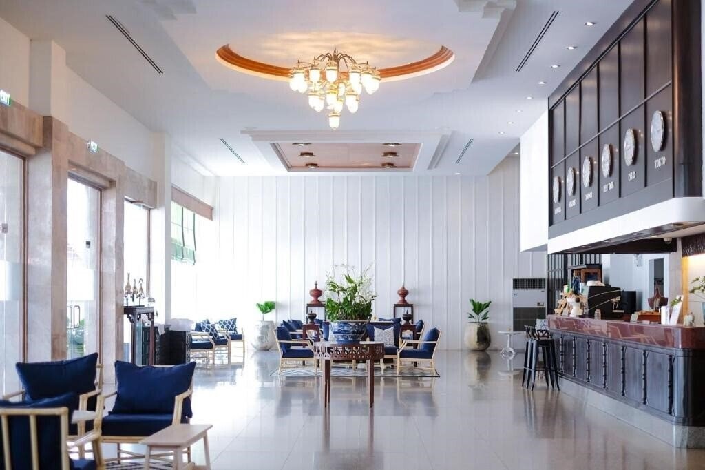 Imaginea La Mai Hotel 3*