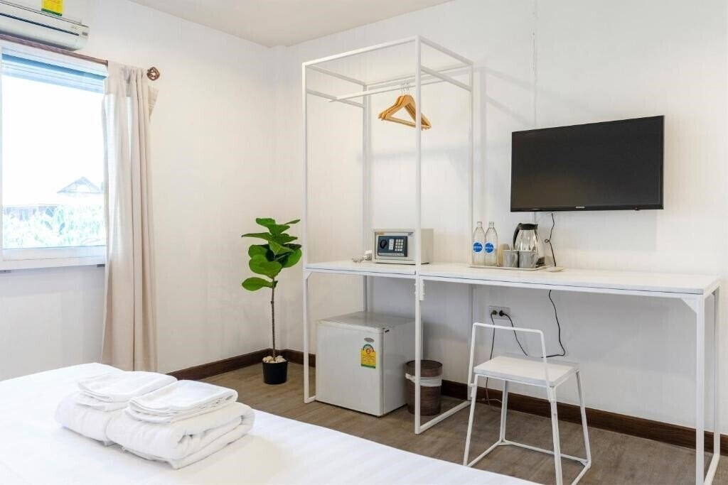 Imaginea Parasol Hotel Chiang Mai By Compass Hospitality 2*