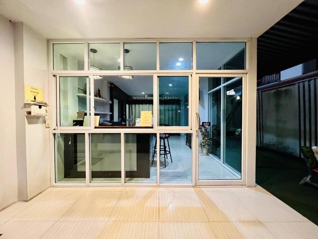 Фотография Inn Kham Apartment 3*