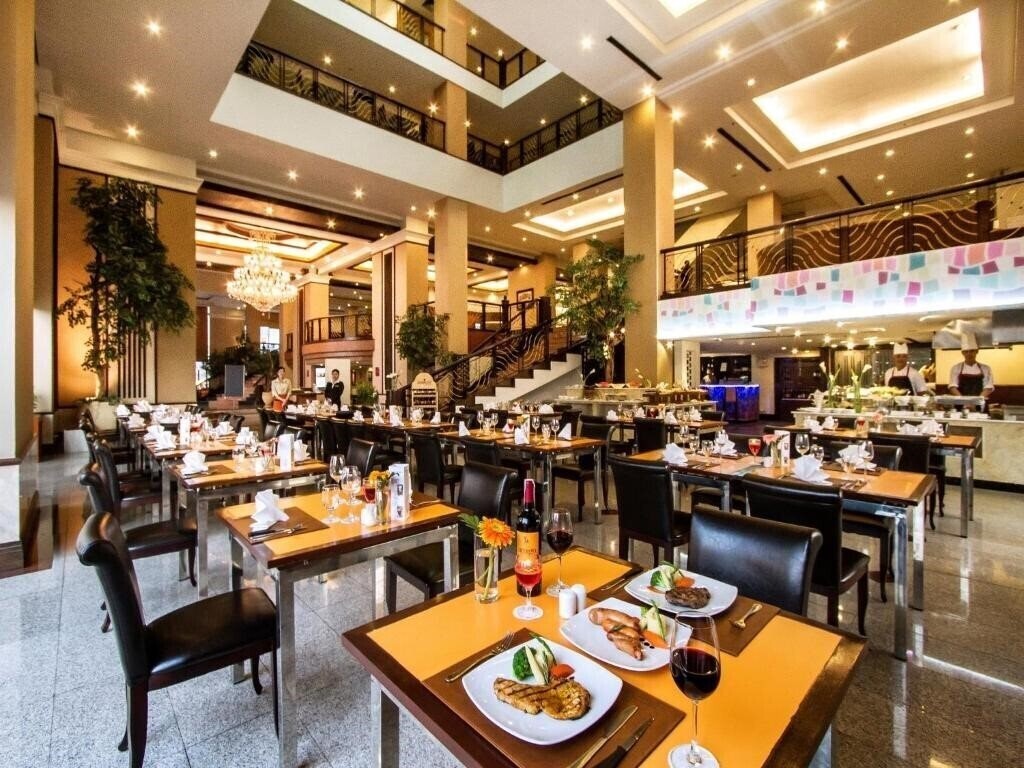 Imaginea Central Duangtawan Hotel 4*
