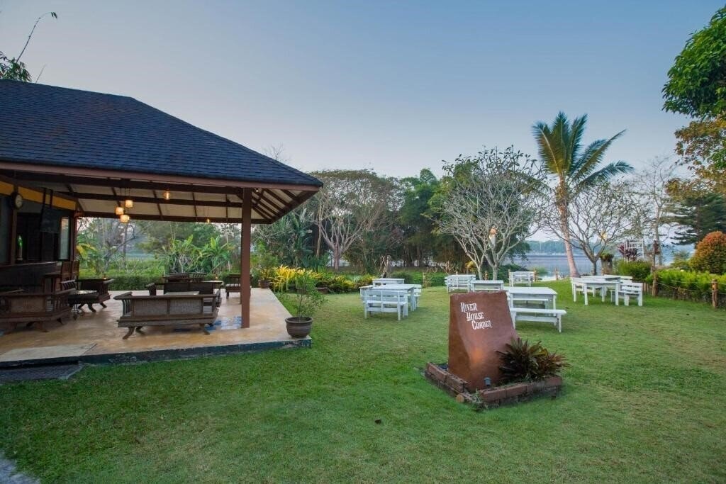 Imaginea The Imperial River House Resort 4*