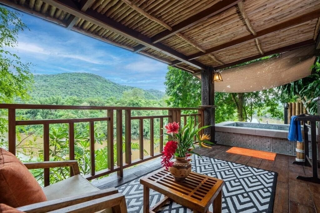 Imaginea Home Phutoey River Kwai Resort 3*