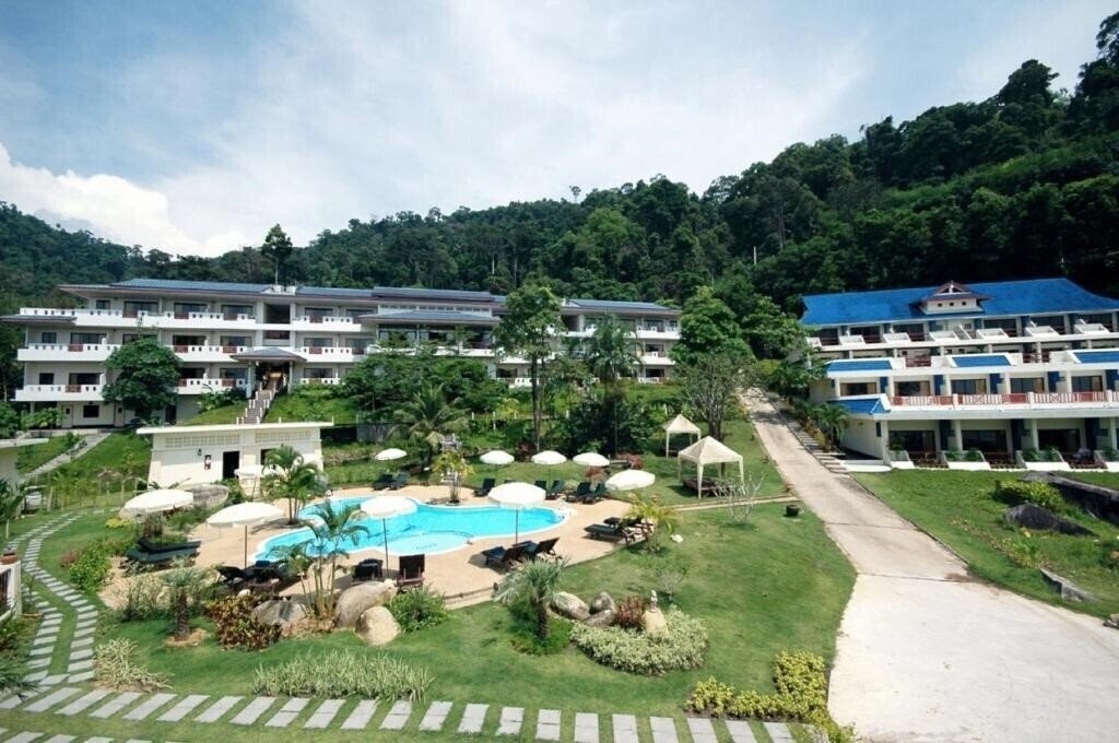 Отель Khao Lak Sunset Resort 3*