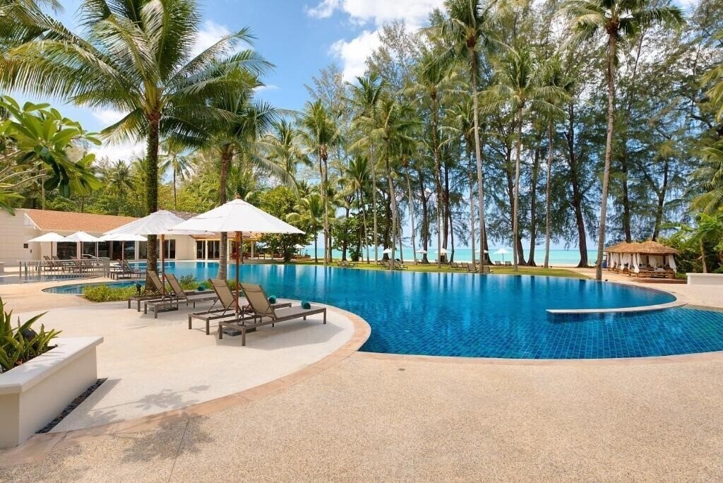 Fotografii Outrigger Khao Lak Beach Resort (ex. Royal Bangsak Beach Resort) 5*