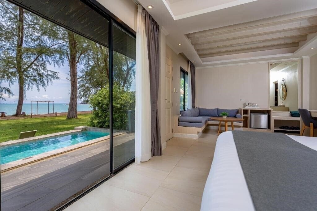 Фотография Khao Lak Emerald Beach Resort & Spa 4*