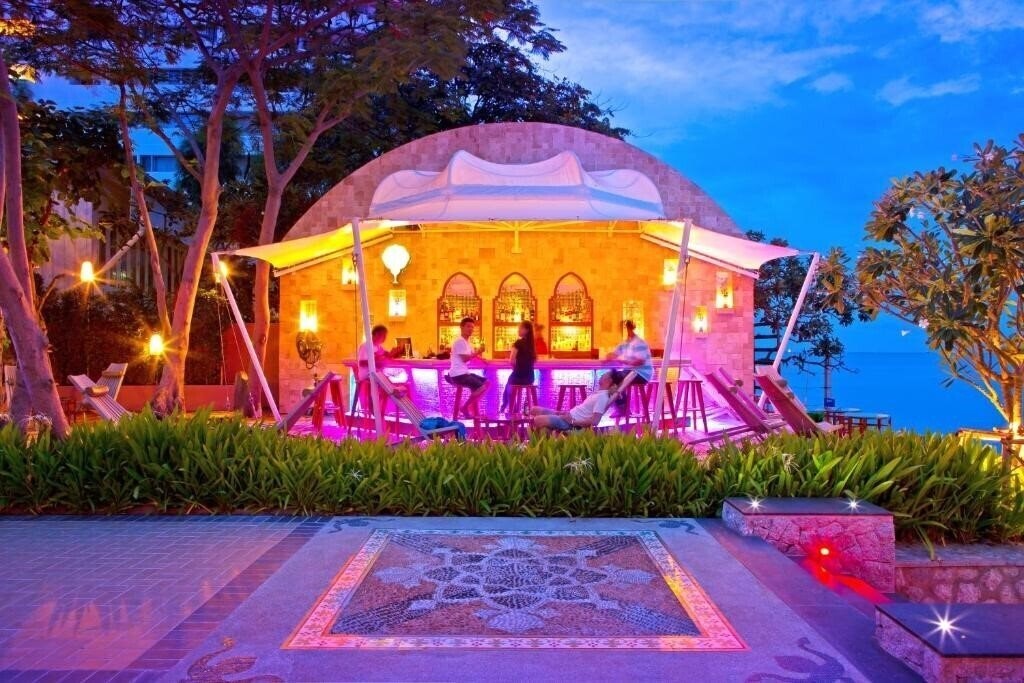 Изображение Marakesh Hua Hin Resort & Spa 5*