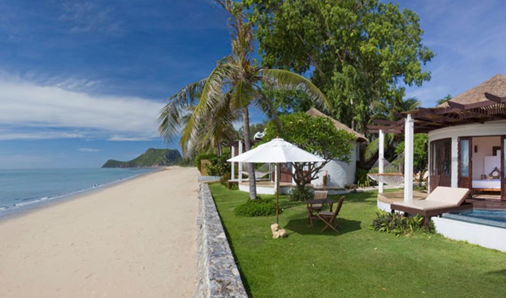 Отель Aleenta Hua Hin - Pranburi Resort and Spa 5*