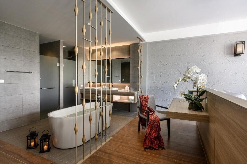 Imaginea Isanook Resort & Suites Hua Hin 4*