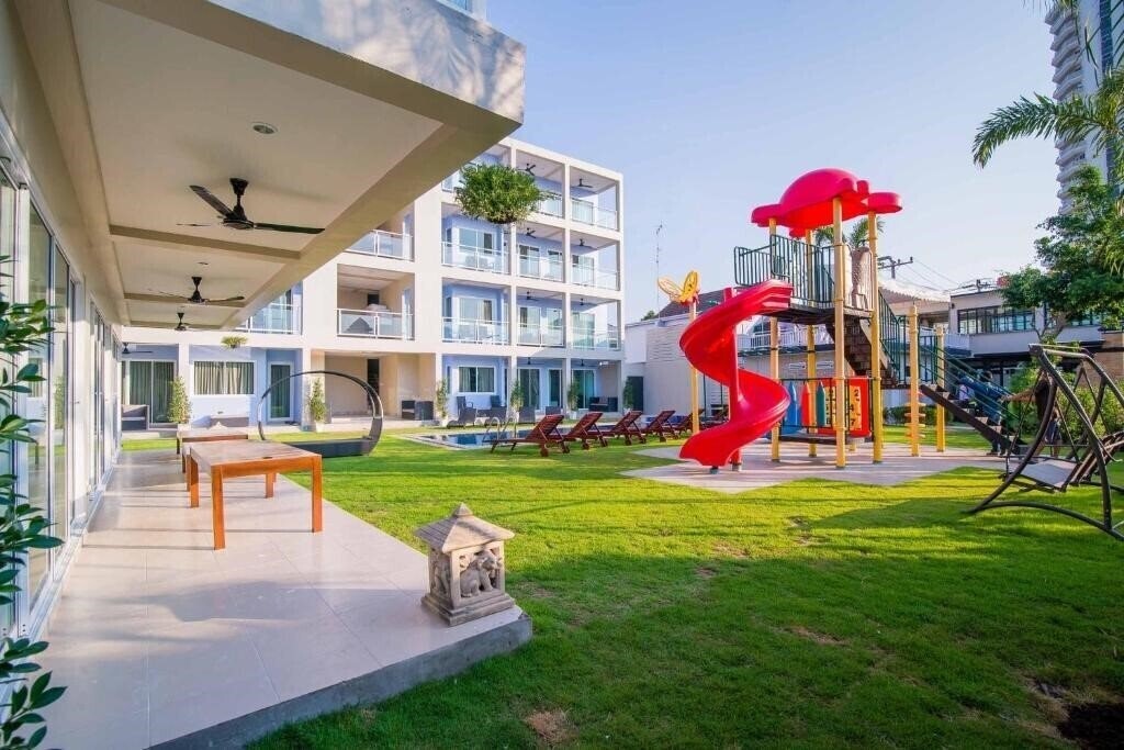 Hotel Surf & Sand Resort 3*