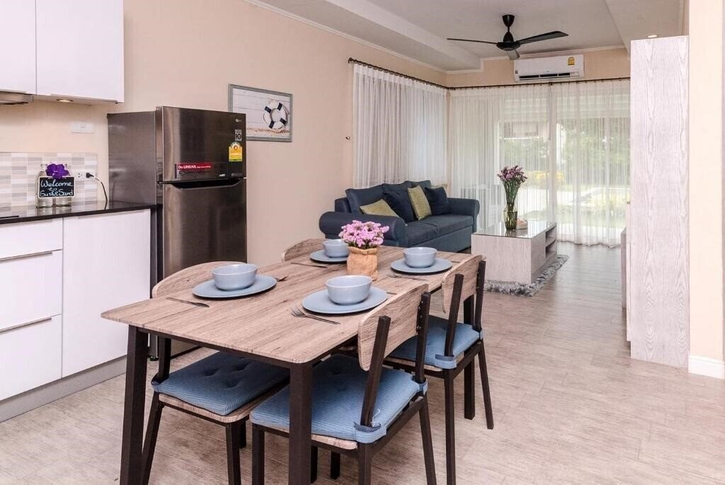 Imaginea Surf & Sand Resort 3*