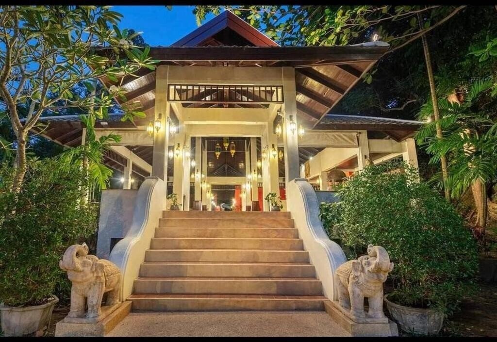 Imaginea Racha Kiri Resort And Spa 5*