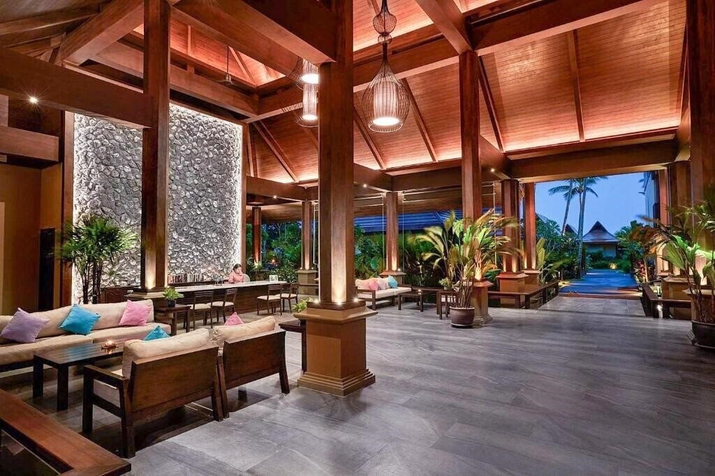 Imaginea Khanom Beach Resort & SPA 4*