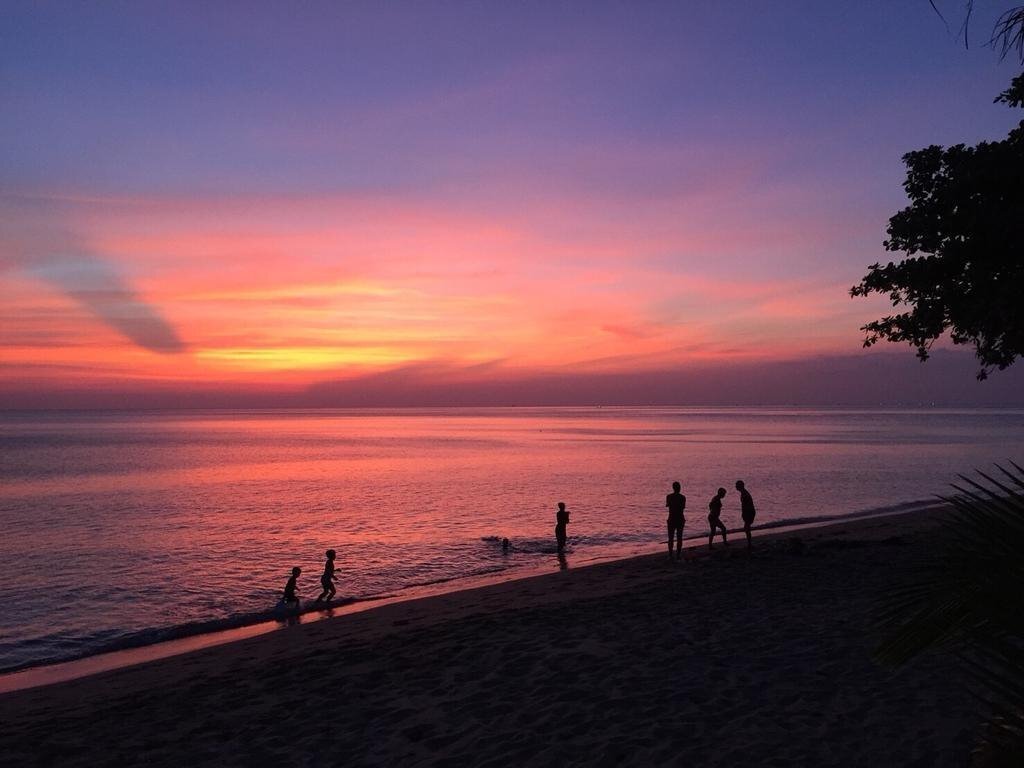 Imaginea White Sand Beach 2*