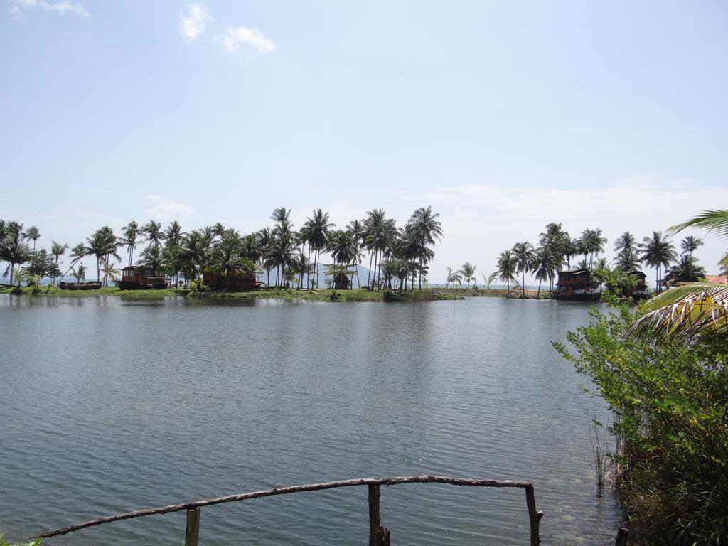 Fotografie Koh Chang Boat Chalet (ex. Aunchaleena Beach Front) 3*