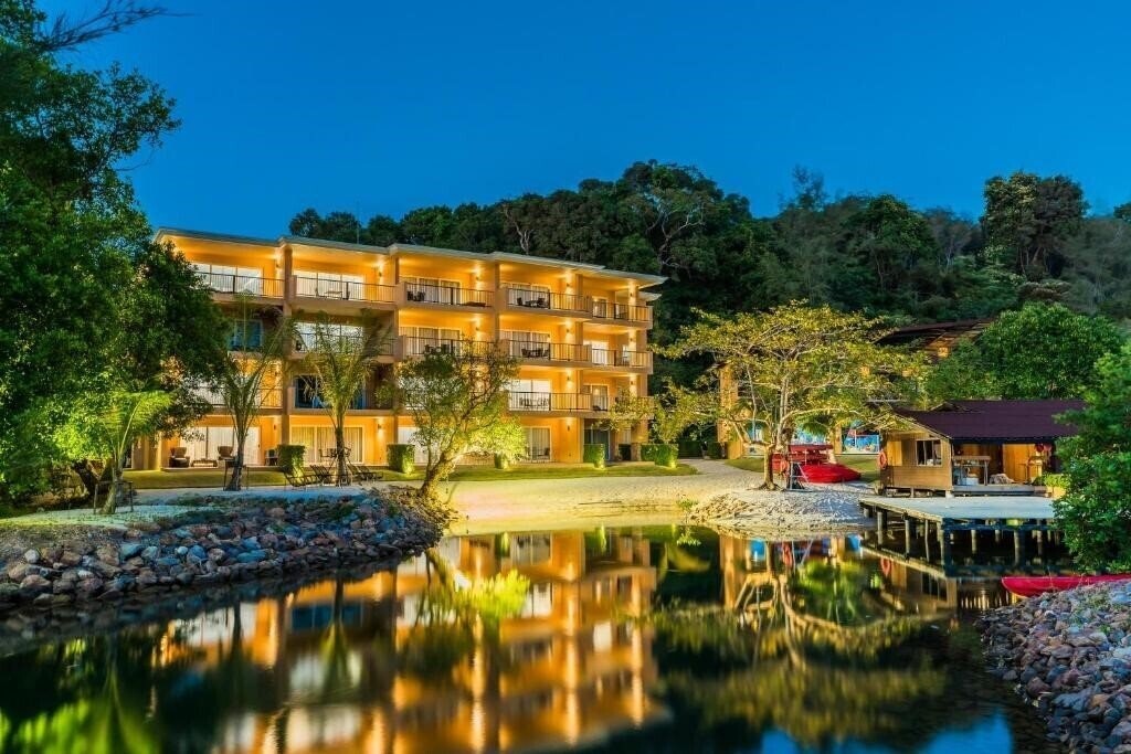 Отель Siam Royal Bay Marina Sands Wing (ex. Marina Sands Resort) 4*
