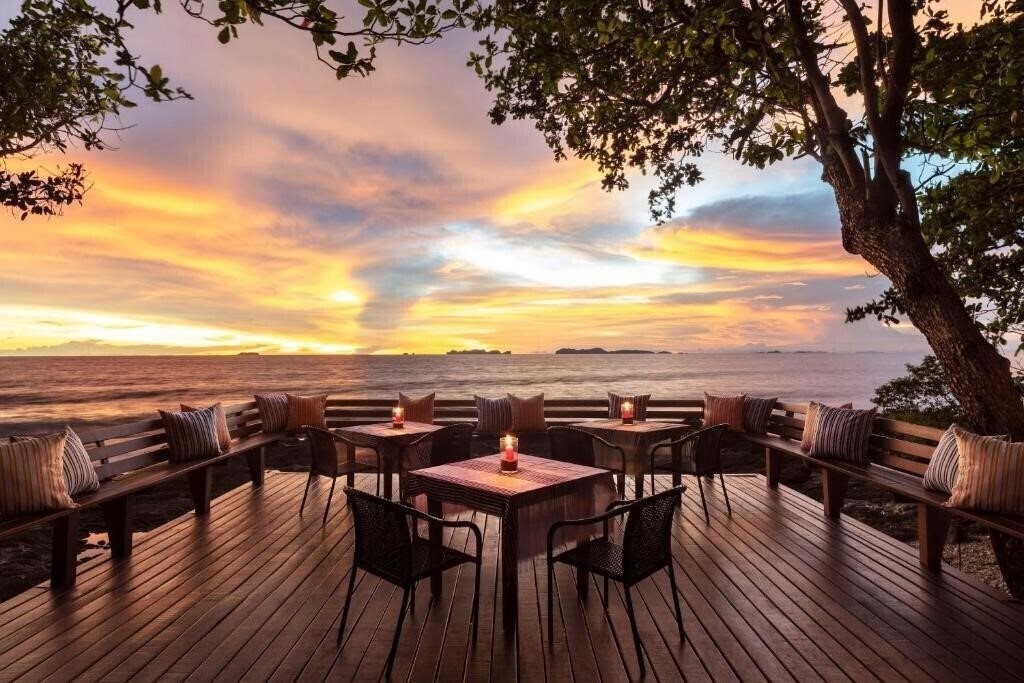 Imaginea Avani+ Koh Lanta Krabi Resort 4*