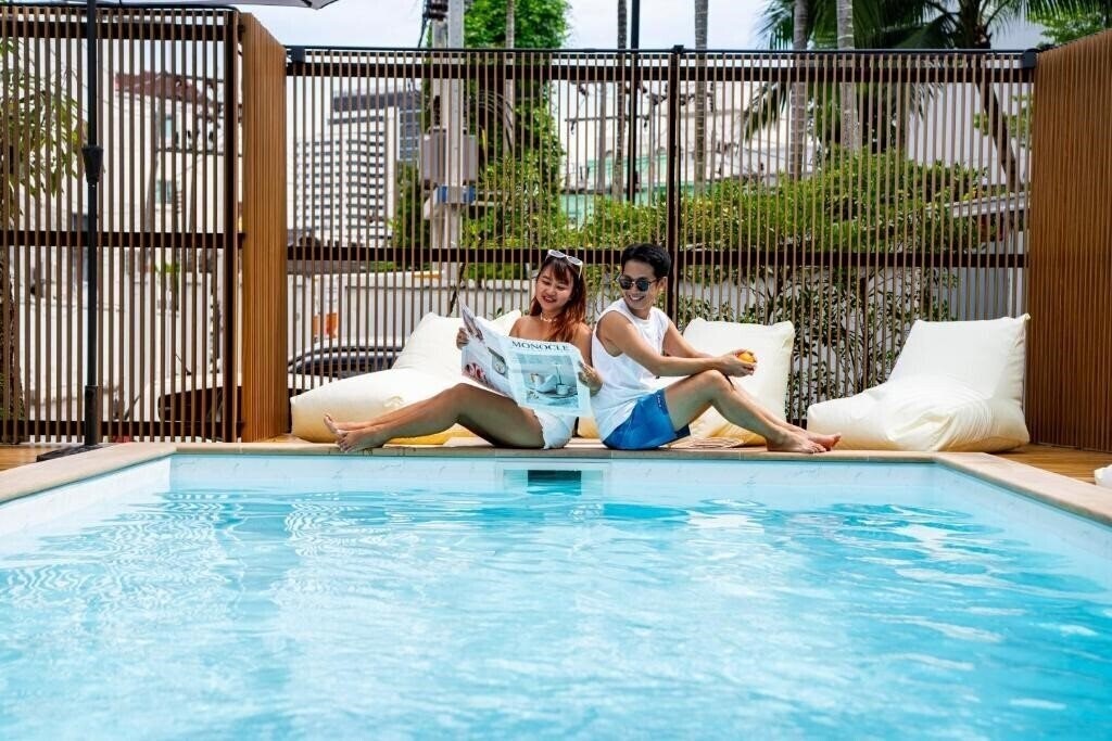 Fotografii The Tint At Phuket Town 2*