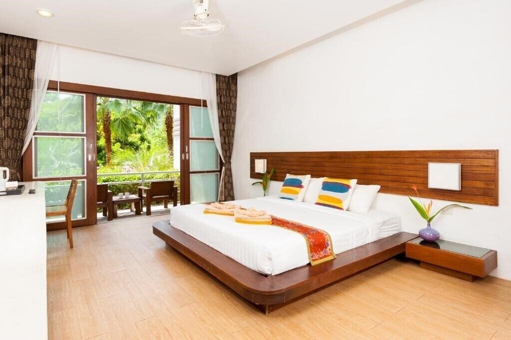 Imaginea Lub d Koh Tao (ex. Montalay Beach Resort) 3*