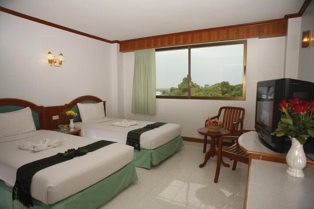 Фото Boonsiam Hotel 3*