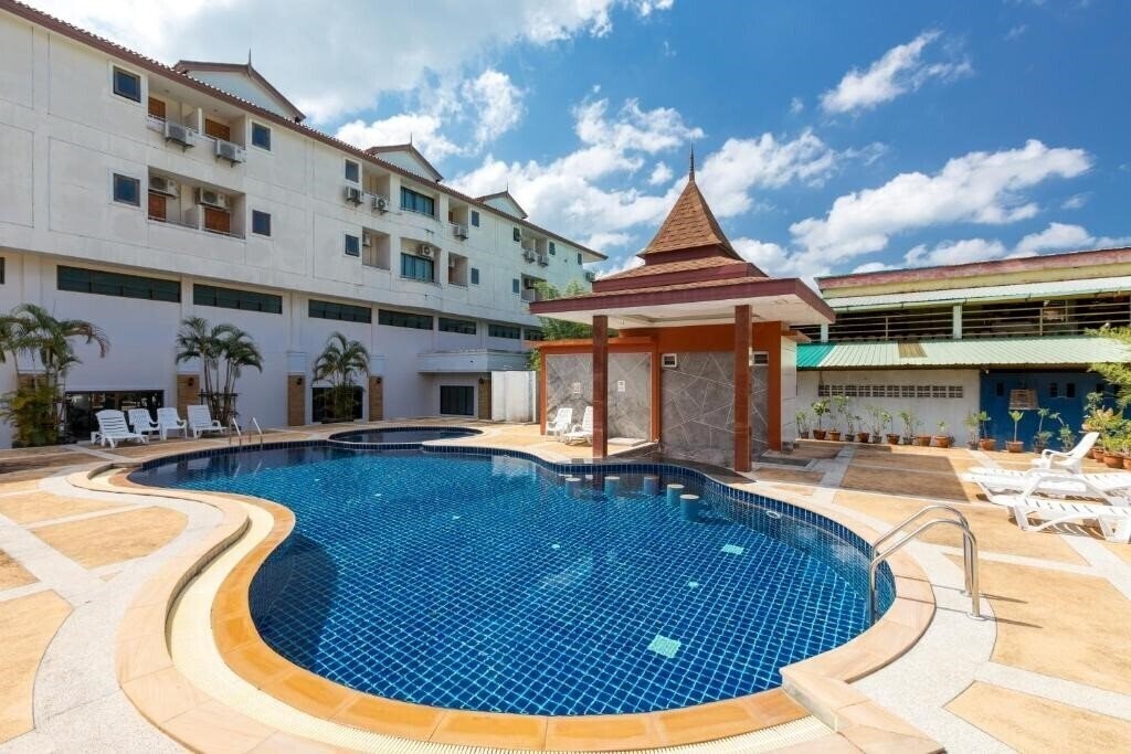 Отель Diamond Place Hotel 2*