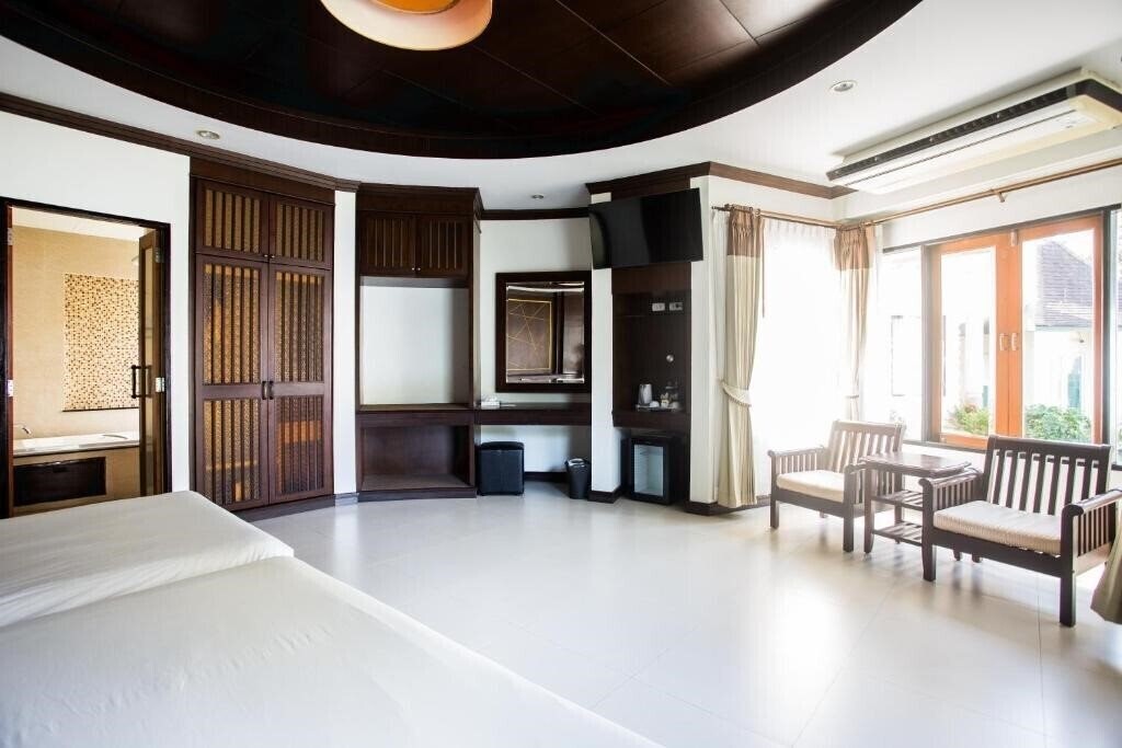 Картинка Golden Beach Resort 4*