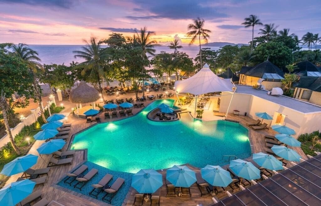 Отель Centara Ao Nang Beach Resort & Spa 4*