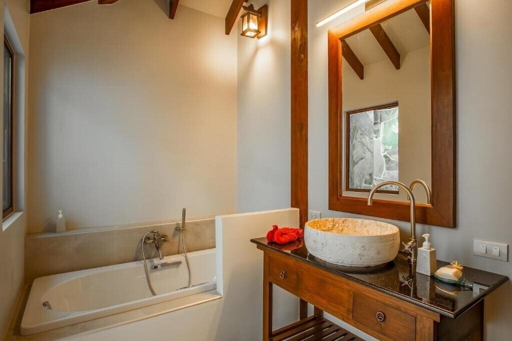 Imaginea Koh Jum Beach Villas 4*
