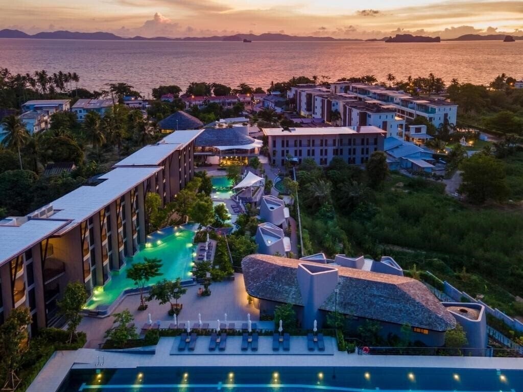 Отель Varana Hotel 5*