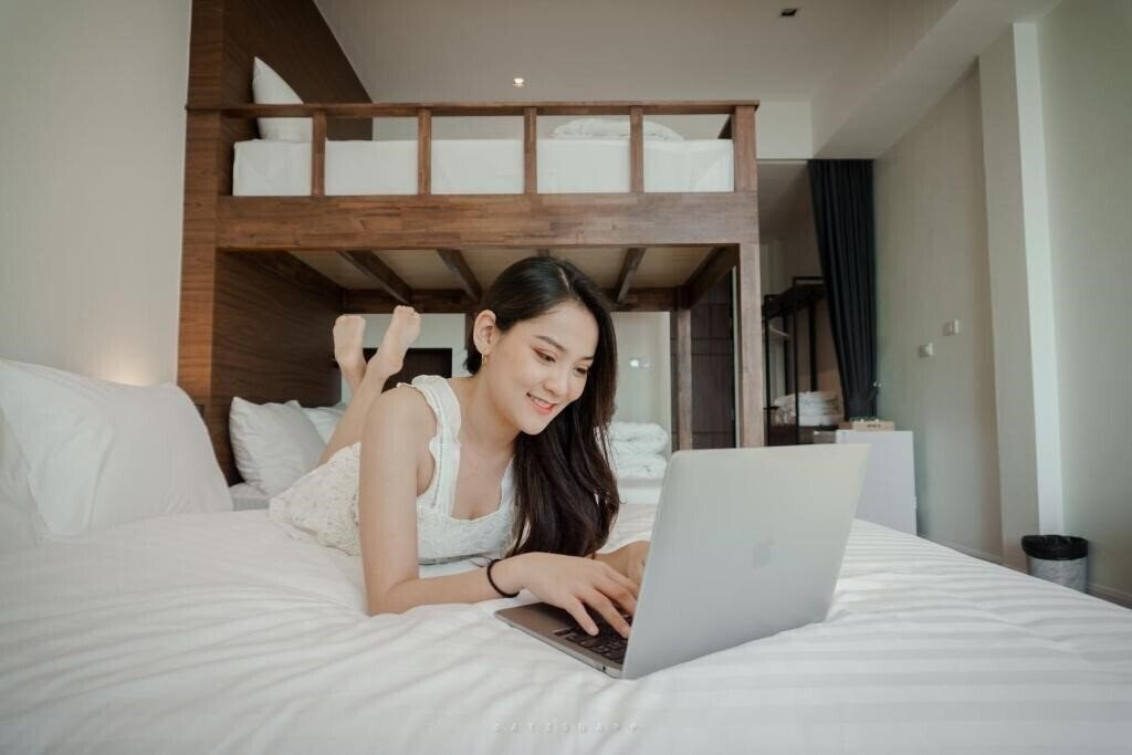 Imaginea Play Poshtel 4*