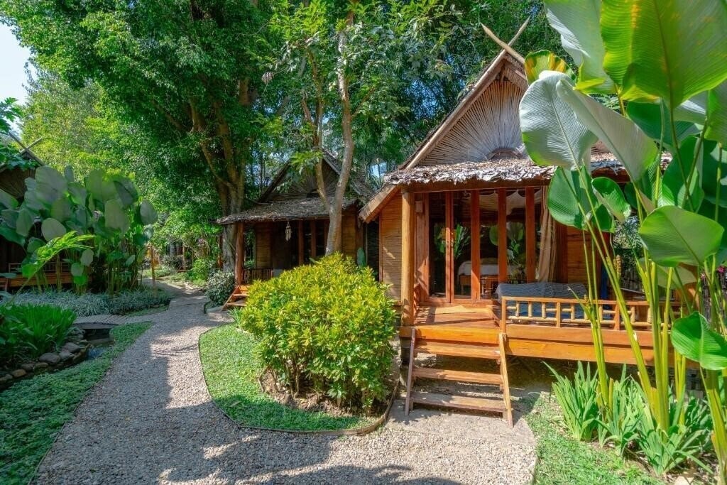 Imaginea Pai Village Boutique Resort & Farm 3*