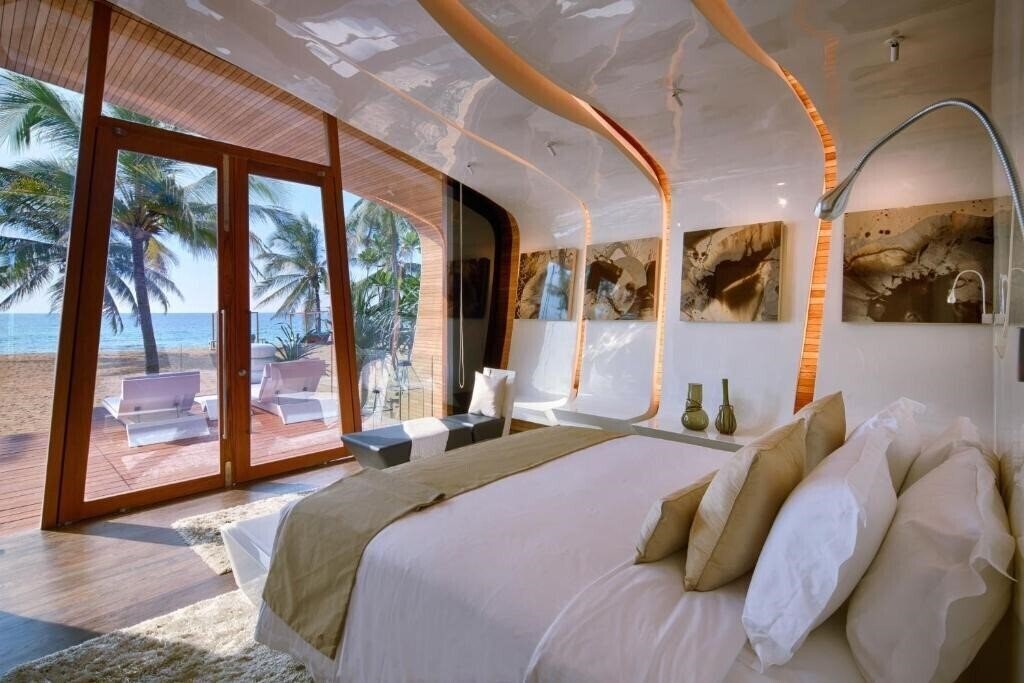 Imaginea Iniala Beach House отель без категории