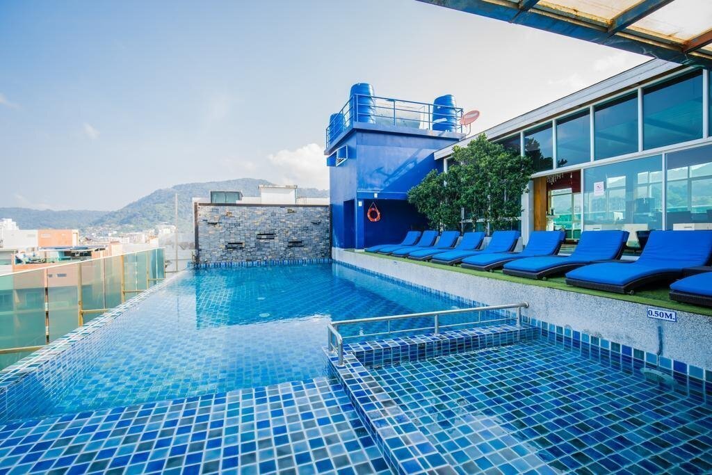 Hotel The Sira Grande Patong 4*
