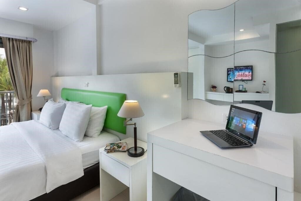 Изображение Armoni Patong Beach Hotel By Andacura (ex. Icheck Inn Patong) 3*