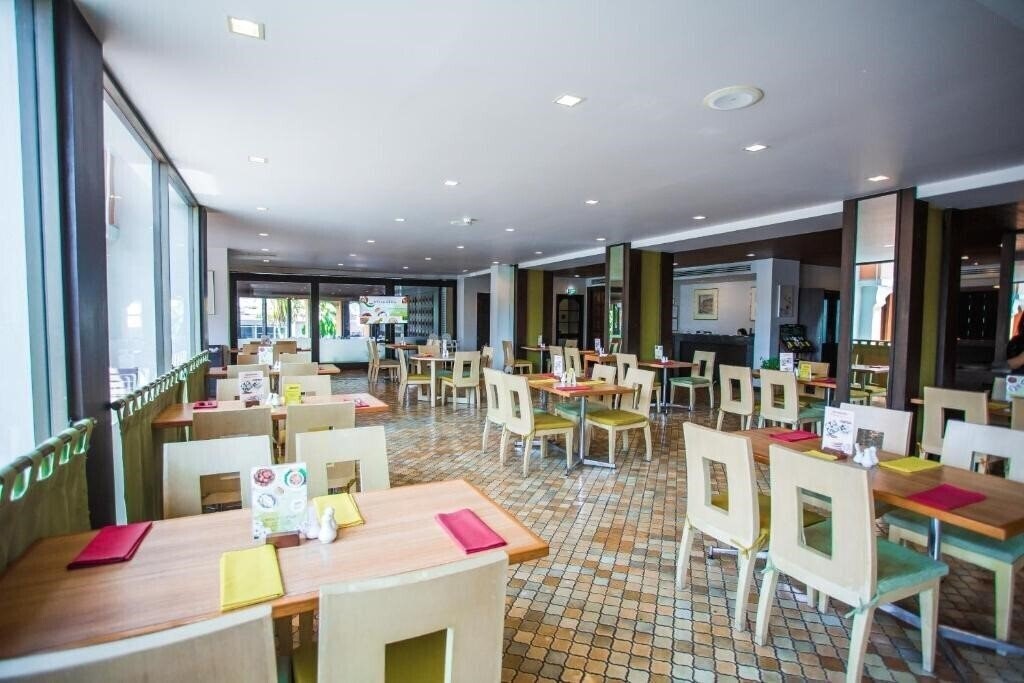 Imaginea Phuket Merlin 4*