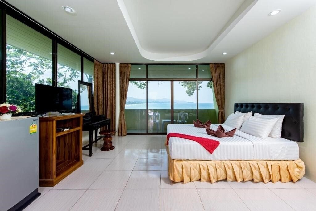 Картинка Baan Karon Hill Phuket Resort 3*