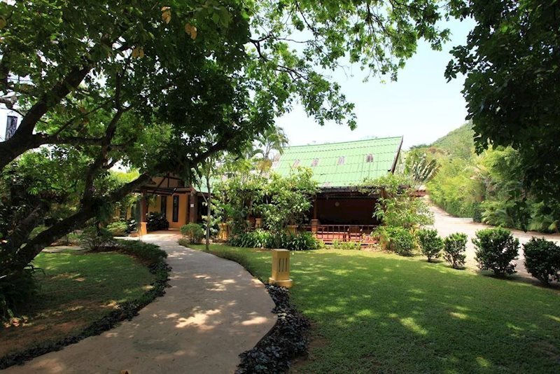 Отель Baanpanwa Resort 3*
