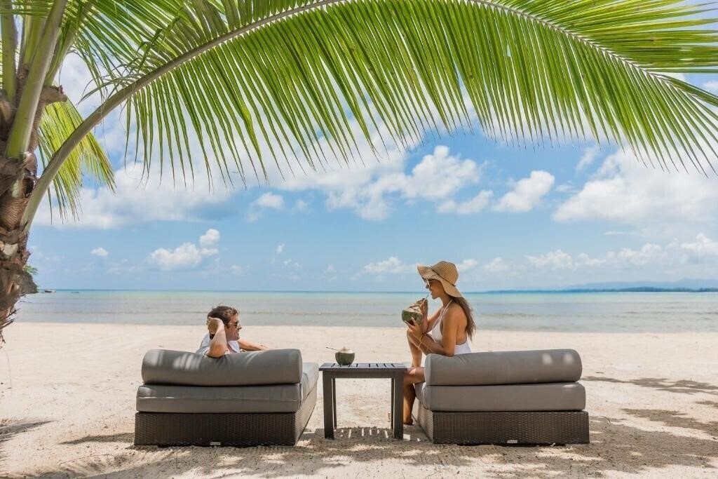 Fotografii Phuket Marriott Resort And Spa Nai Yang Beach 5*