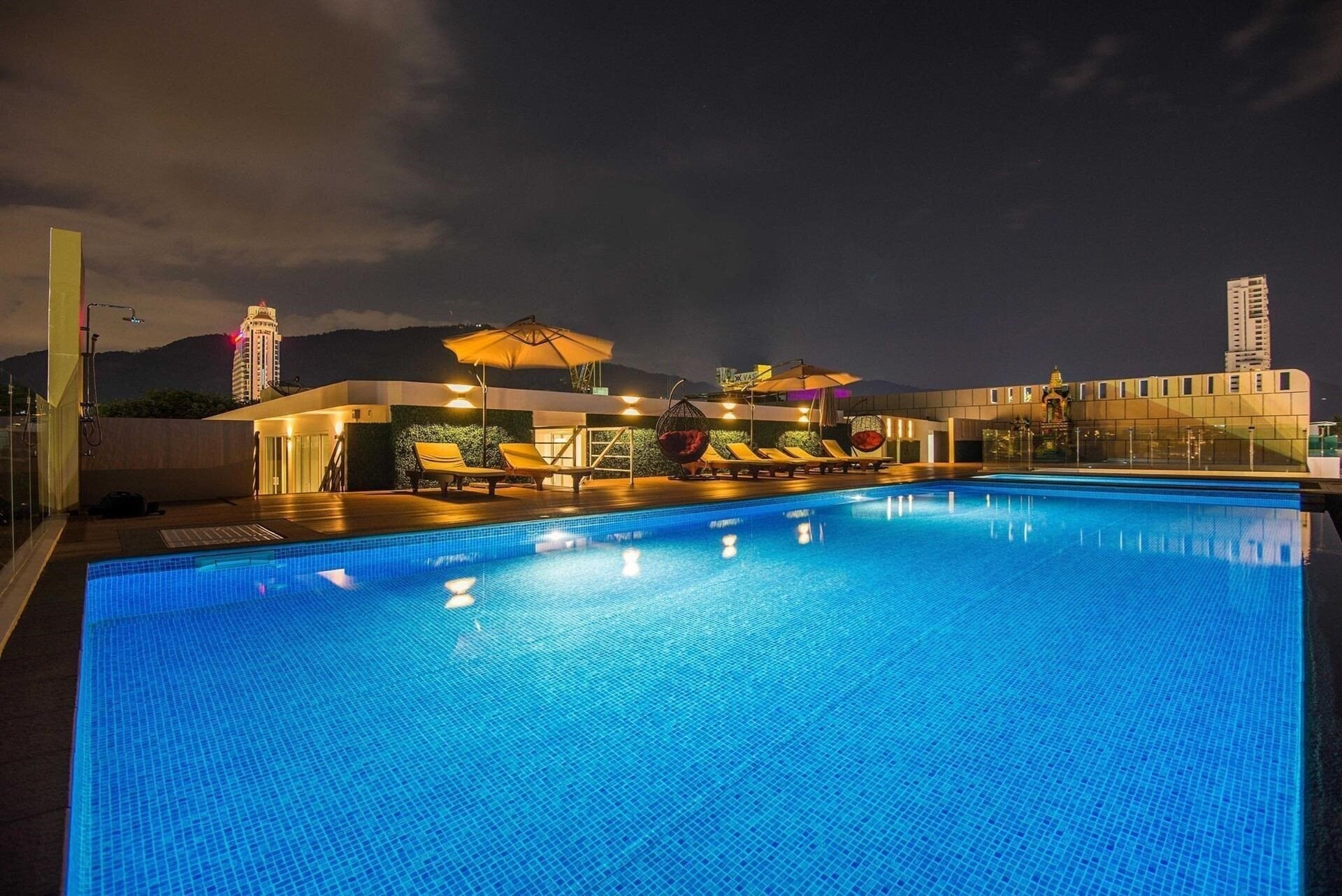 Изображение Araya Patong Beach Hotel 4*