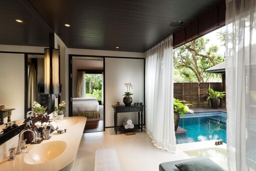 Картинка Anantara Phuket Mai Khao Villas 5*