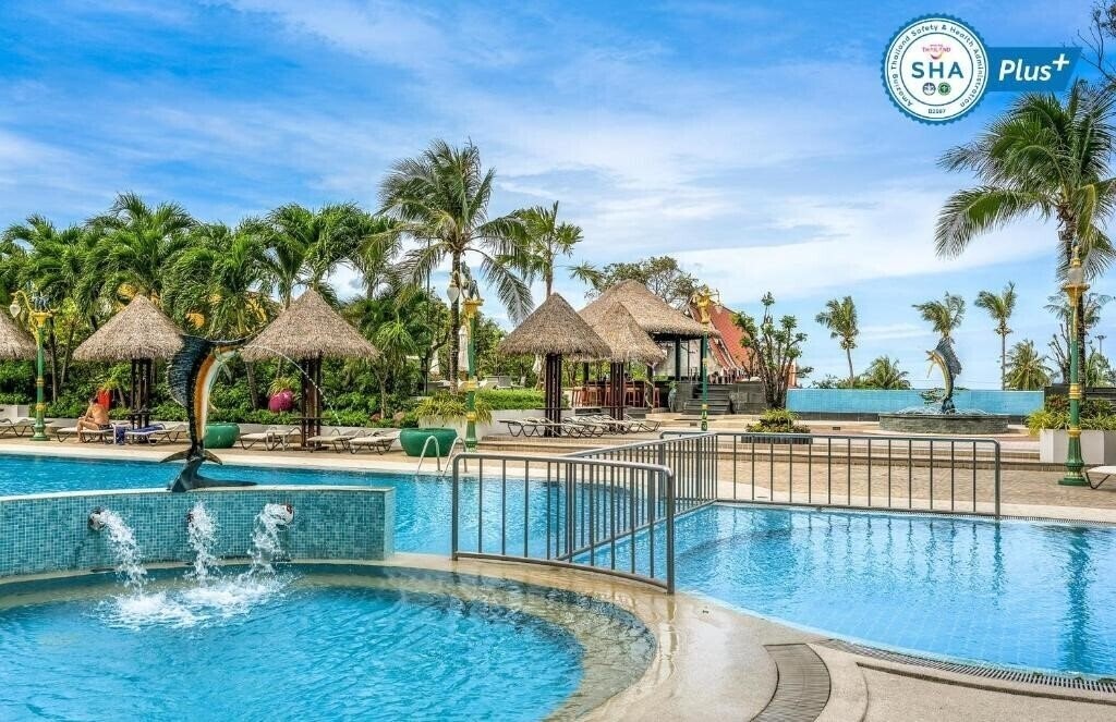 Fotografii The Andaman Beach Suites Hotel 4*