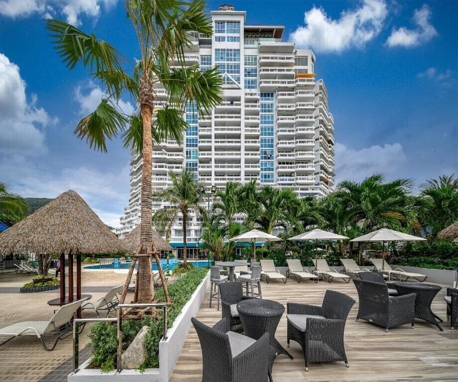 Imaginea The Andaman Beach Suites Hotel 4*