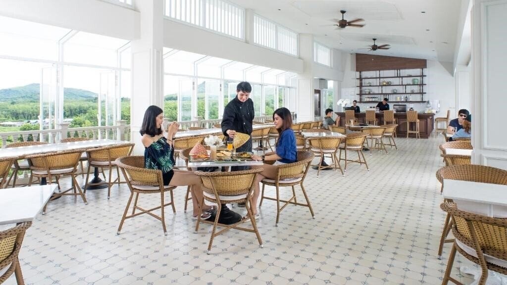 Изображение Panphuree Residence Ikar Crew 4*