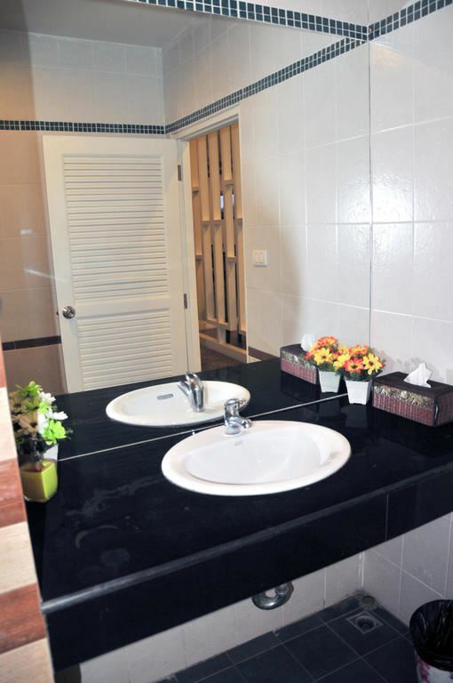 Imaginea The Cocoon Patong 3*