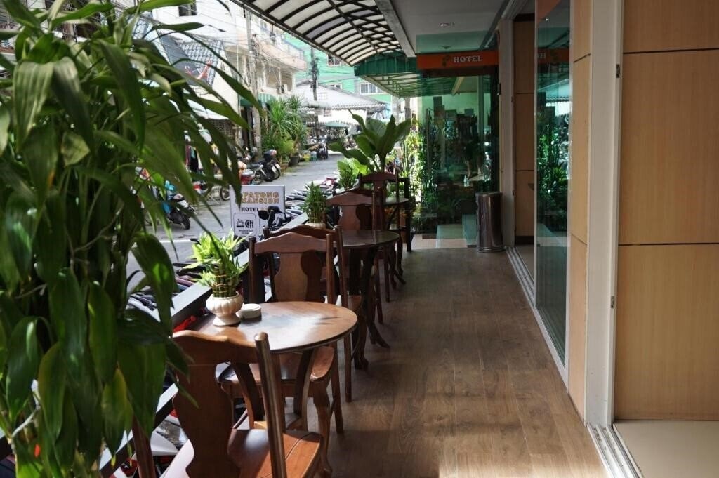 Imaginea Patong Mansion Hotel 3*